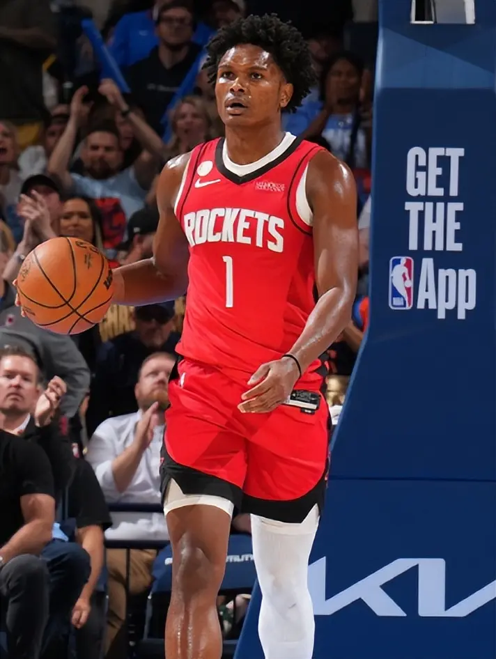 乌度卡手中, 得到, 霆的防守直 乌度卡手中, 得到, 霆的防守直